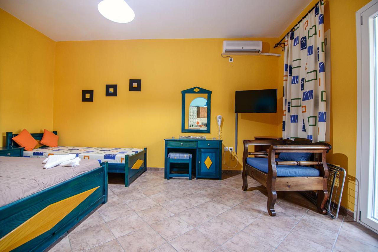 Atlantica Apartments Megalochori  Exterior foto